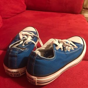 Women blue converse